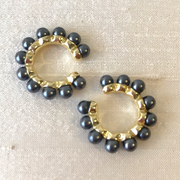ANTHRO / Baublebar Clasina Pearl Cuffs - Picture 3 of 12